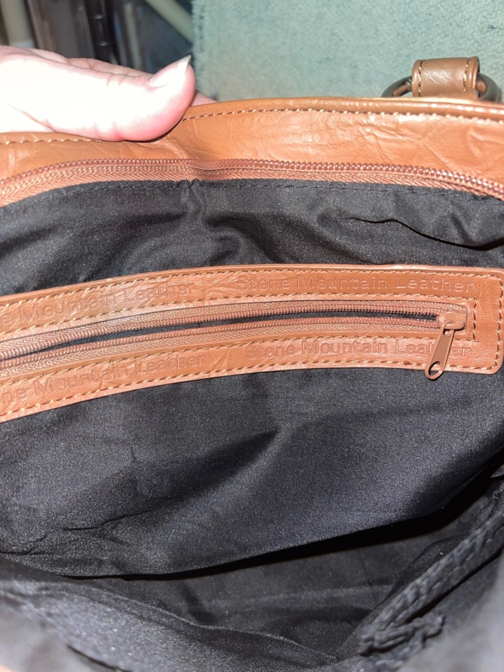 Stone Mountain Leather Shoulder bag - brown - Soft! - gently used! - Picture 11 of 12